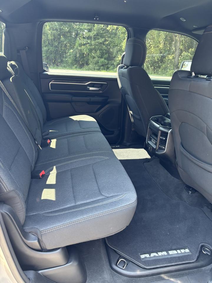 RAM 1500 Big Horn Crew Cab 4WD 2020