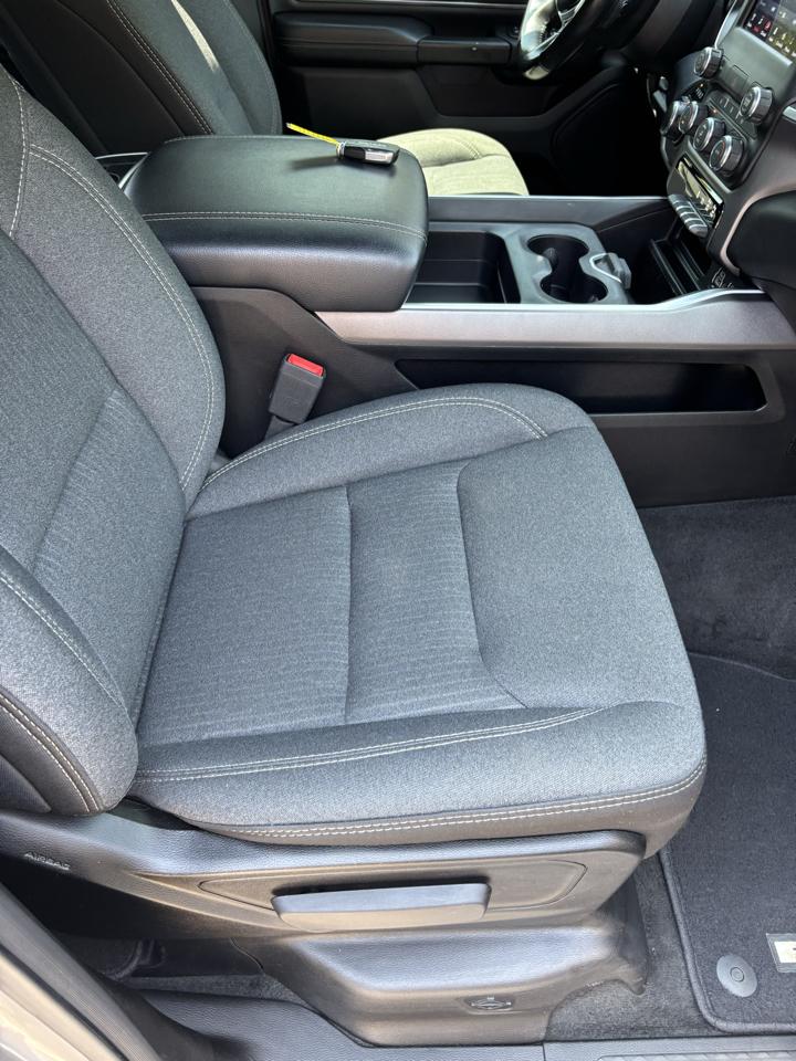 RAM 1500 Big Horn Crew Cab 4WD 2020