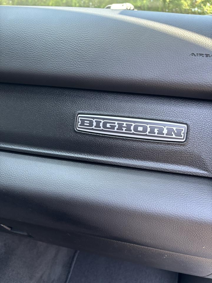 RAM 1500 Big Horn Crew Cab 4WD 2020