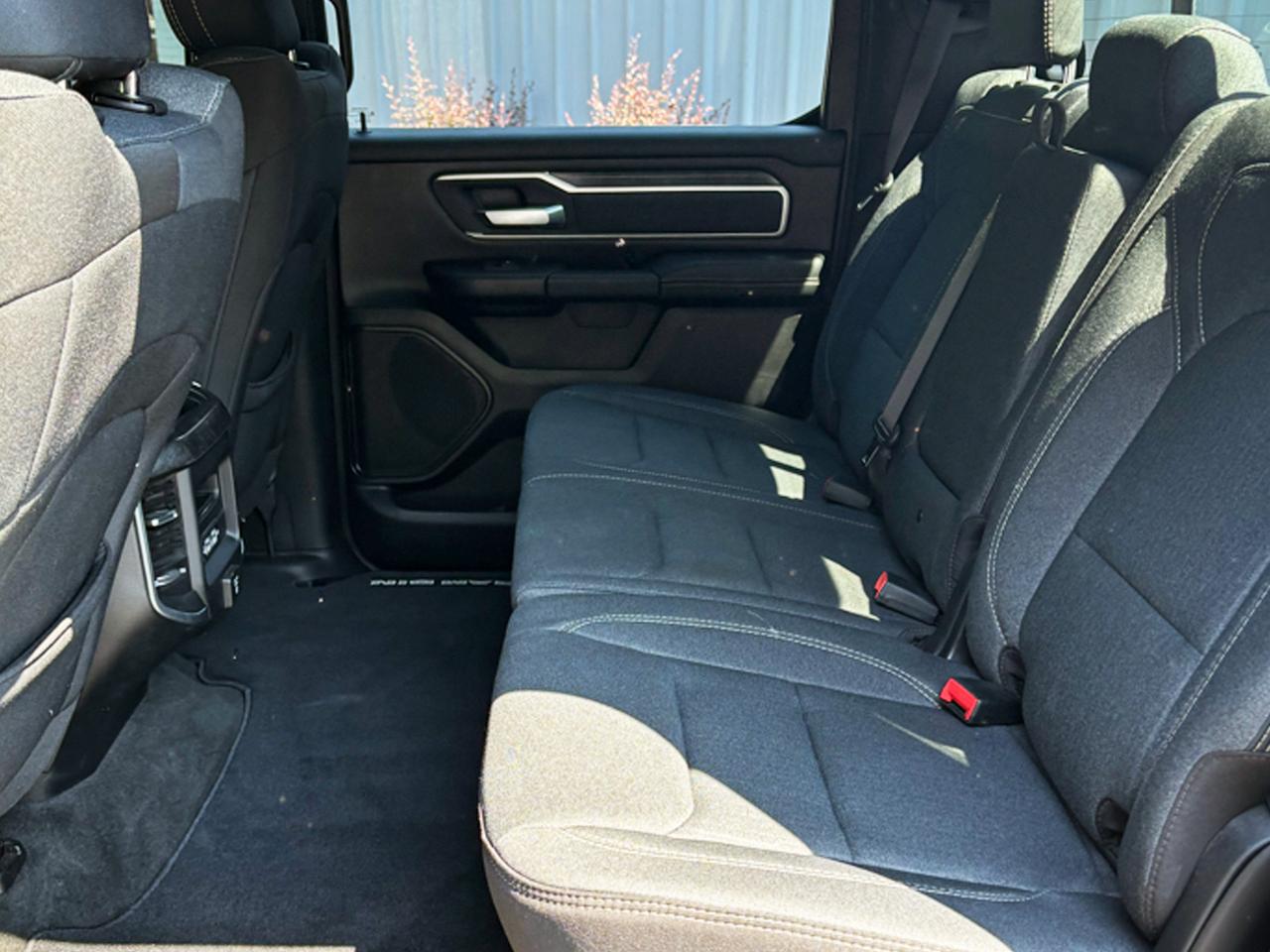 RAM 1500 Big Horn Crew Cab 4WD 2020