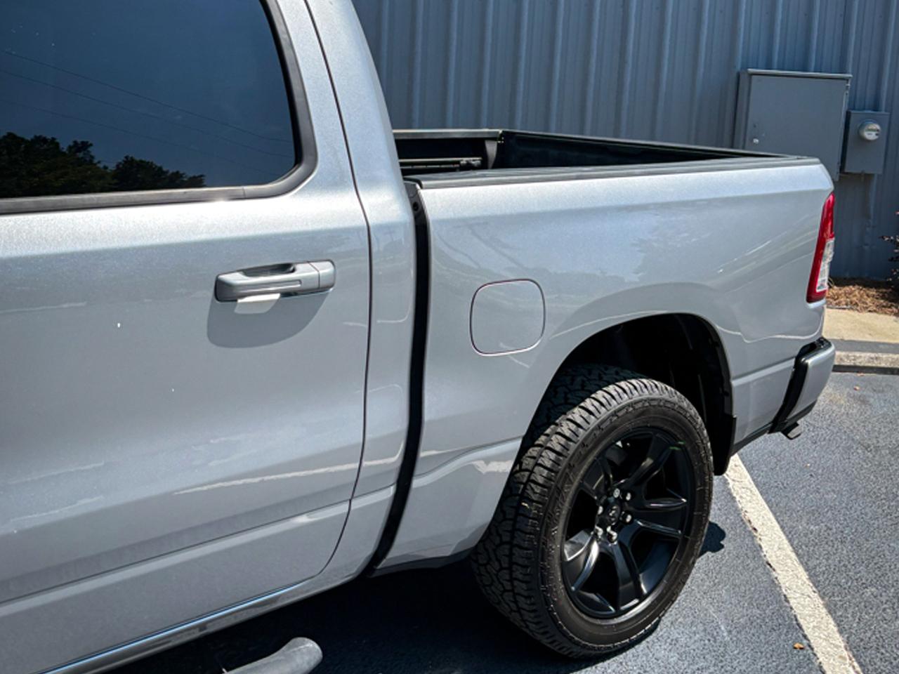 RAM 1500 Big Horn Crew Cab 4WD 2020