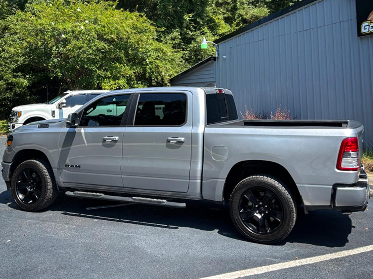 RAM 1500 Big Horn Crew Cab 4WD 2020