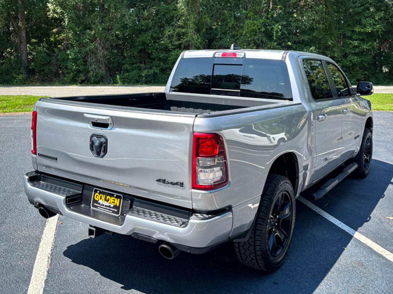 RAM 1500 Big Horn Crew Cab 4WD 2020