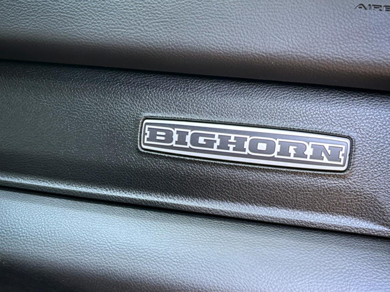 RAM 1500 Big Horn Crew Cab 4WD 2020