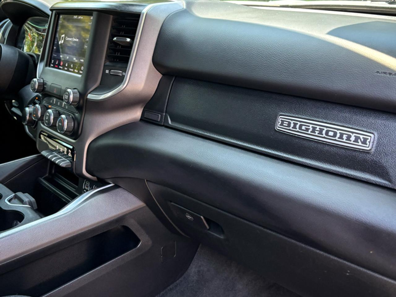 RAM 1500 Big Horn Crew Cab 4WD 2020