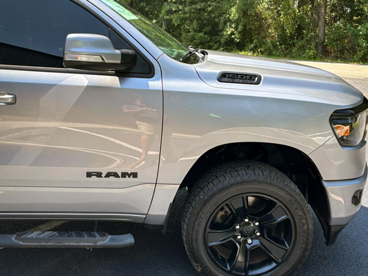 RAM 1500 Big Horn Crew Cab 4WD 2020