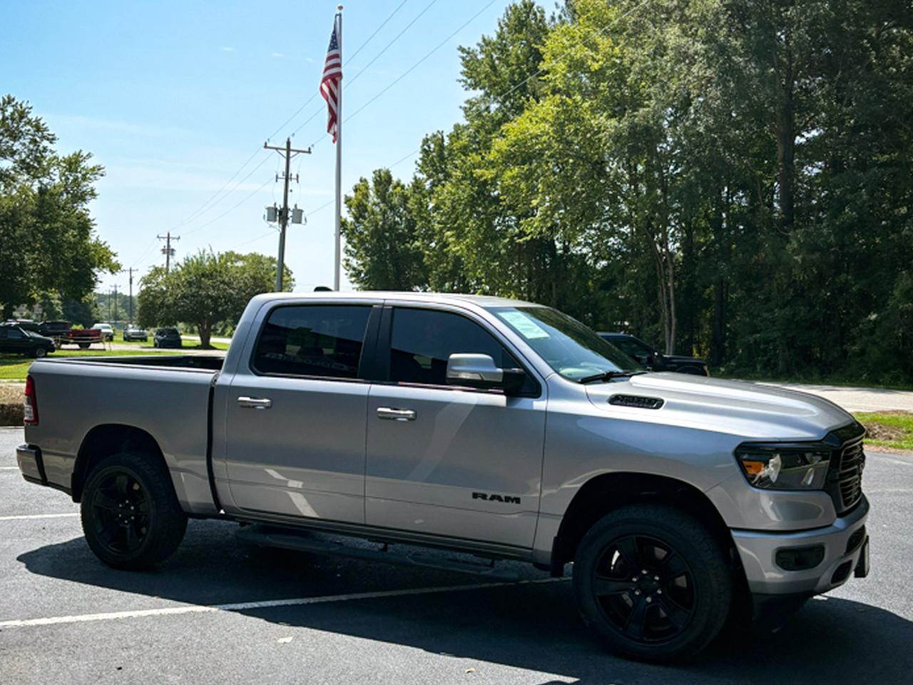 RAM 1500 Big Horn Crew Cab 4WD 2020