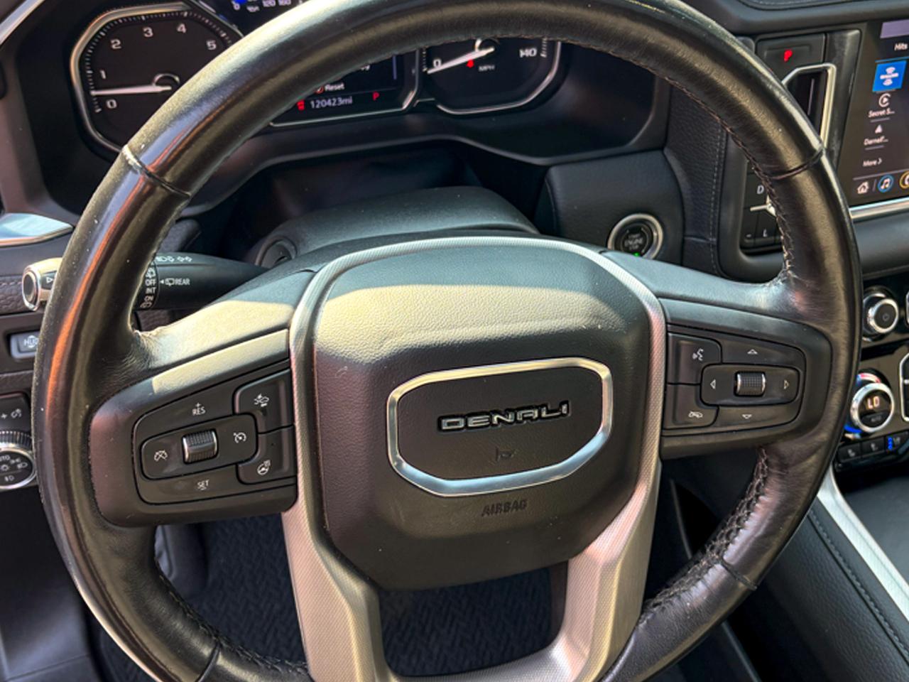 GMC Yukon 2WD 4dr Denali 2021