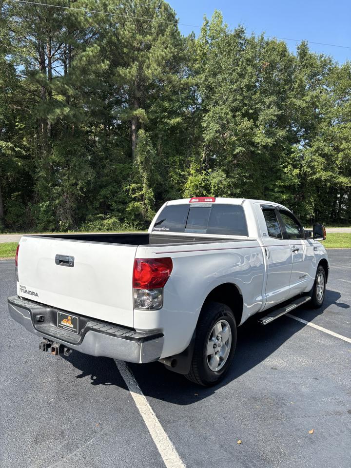 Toyota Tundra 2WD Double 145.7" 5.7L V8 SR5 (Natl 2007