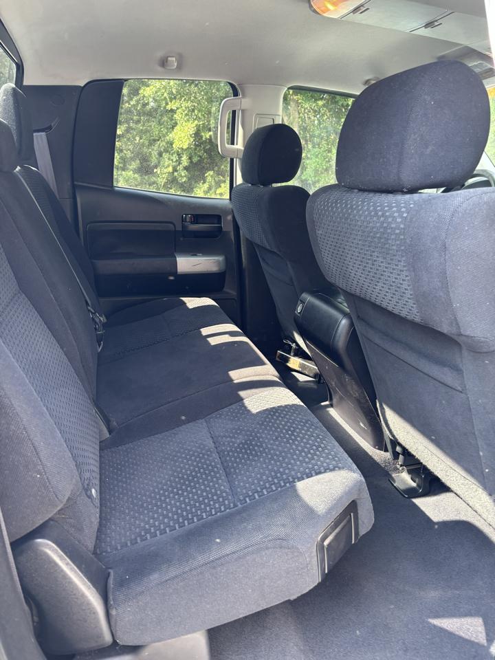 Toyota Tundra 2WD Double 145.7" 5.7L V8 SR5 (Natl 2007