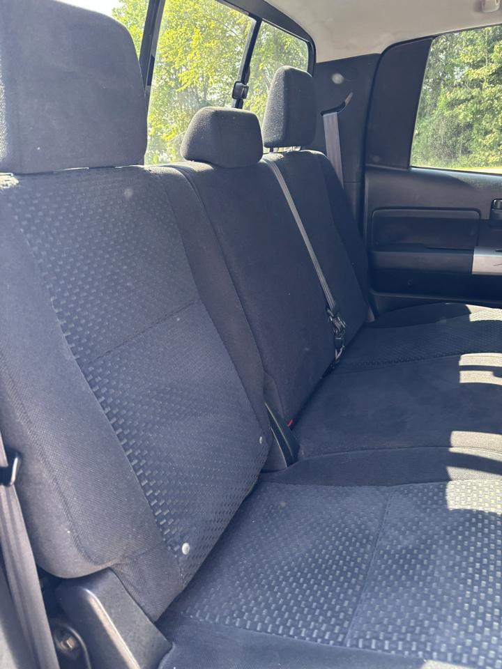 Toyota Tundra 2WD Double 145.7" 5.7L V8 SR5 (Natl 2007