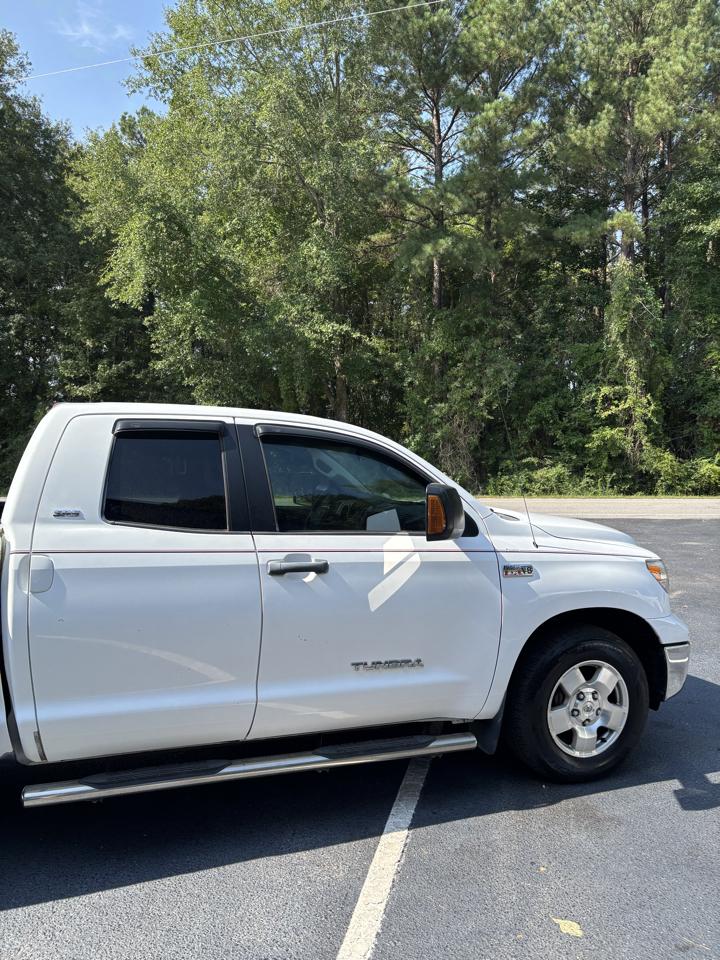 Toyota Tundra 2WD Double 145.7" 5.7L V8 SR5 (Natl 2007