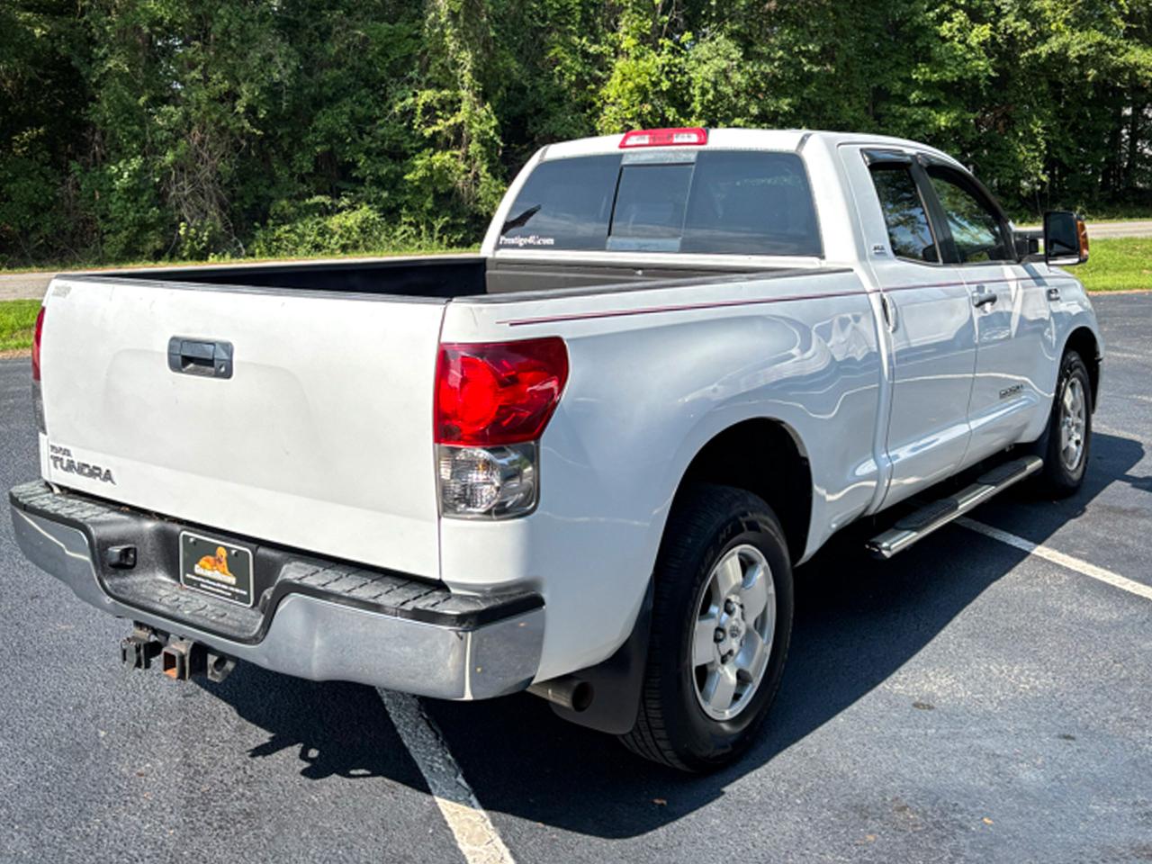 Toyota Tundra 2WD Double 145.7" 5.7L V8 SR5 (Natl 2007