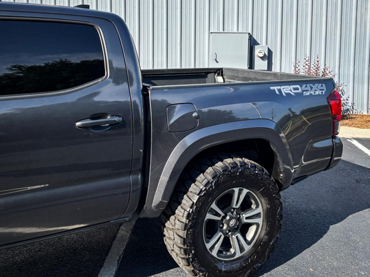 Toyota Tacoma 4WD  2019