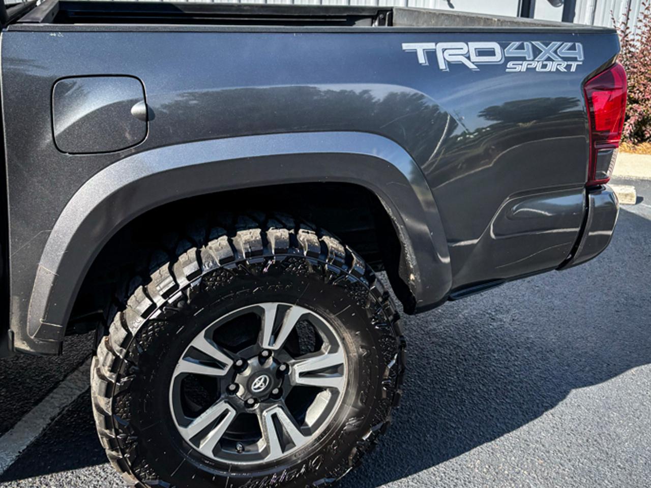 Toyota Tacoma 4WD  2019