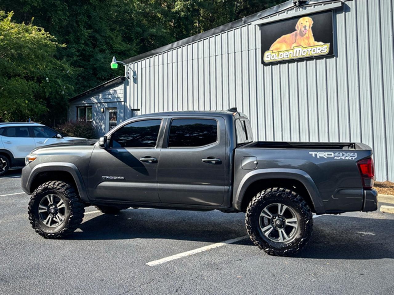 Toyota Tacoma 4WD  2019