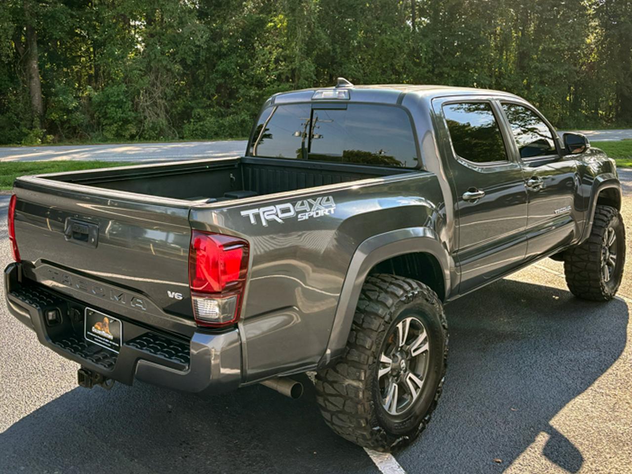 Toyota Tacoma 4WD  2019