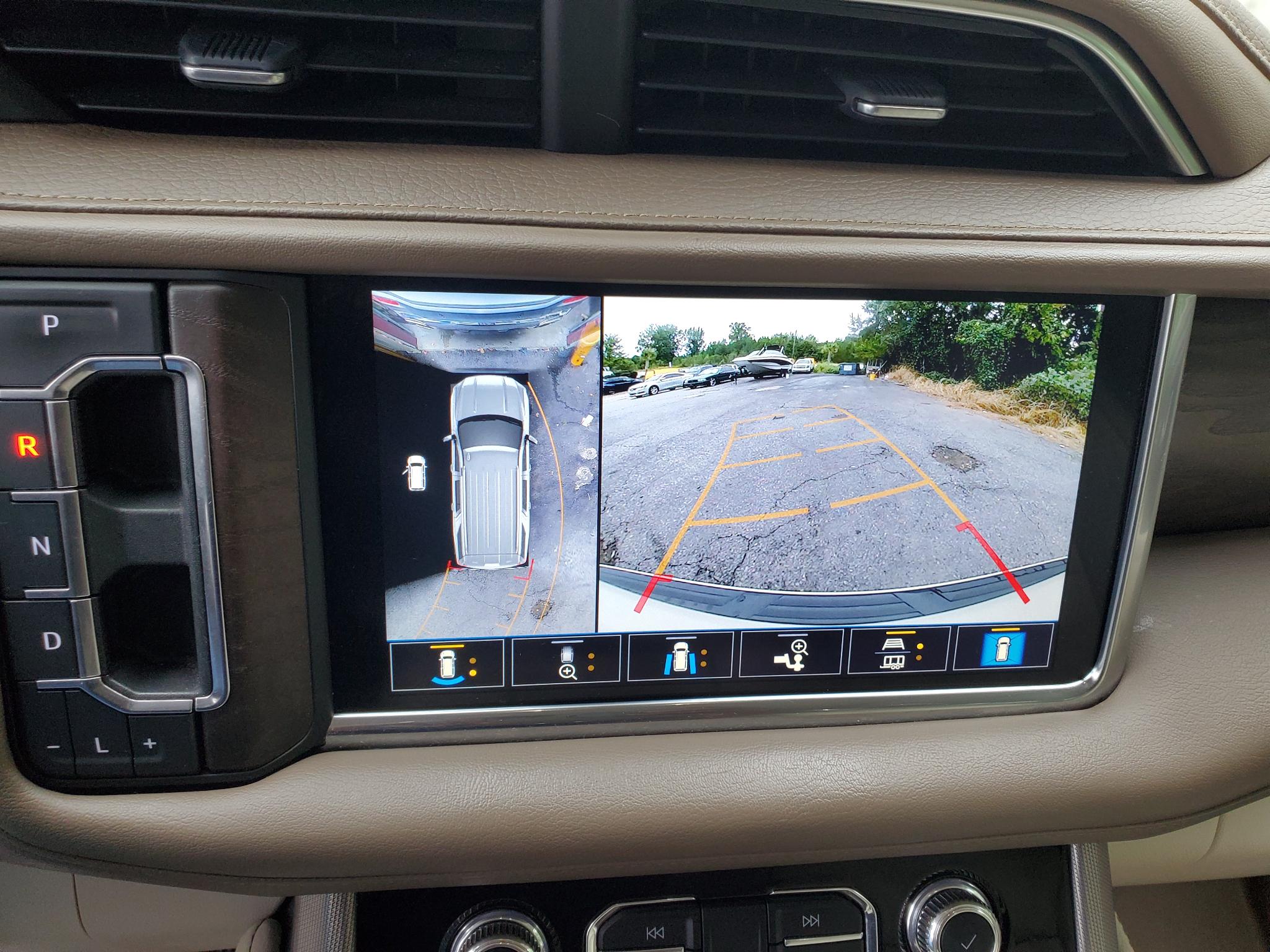 GMC Yukon XL  2021
