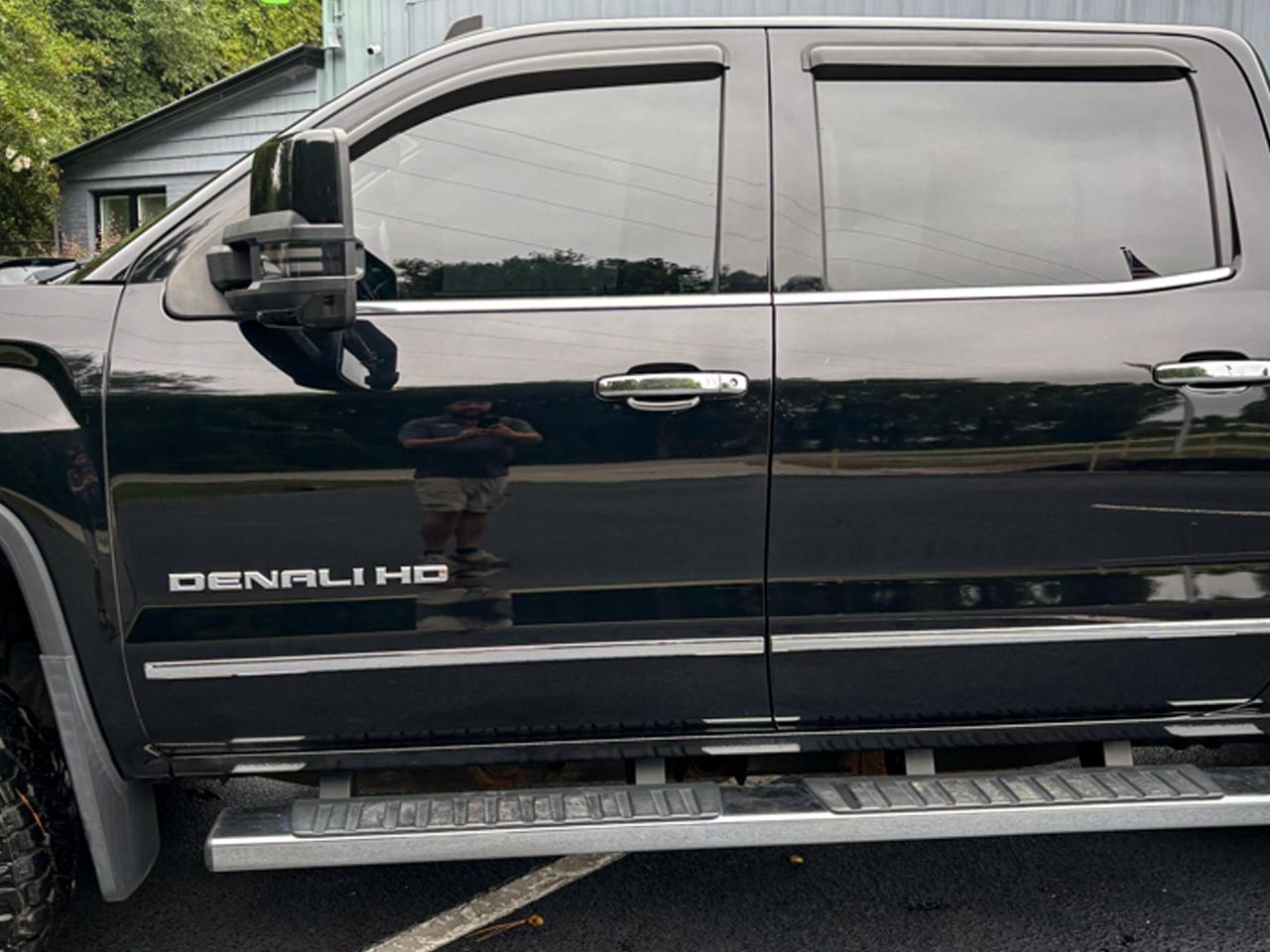 GMC Sierra 2500HD 4WD Crew Cab 153.7" Denali 2015