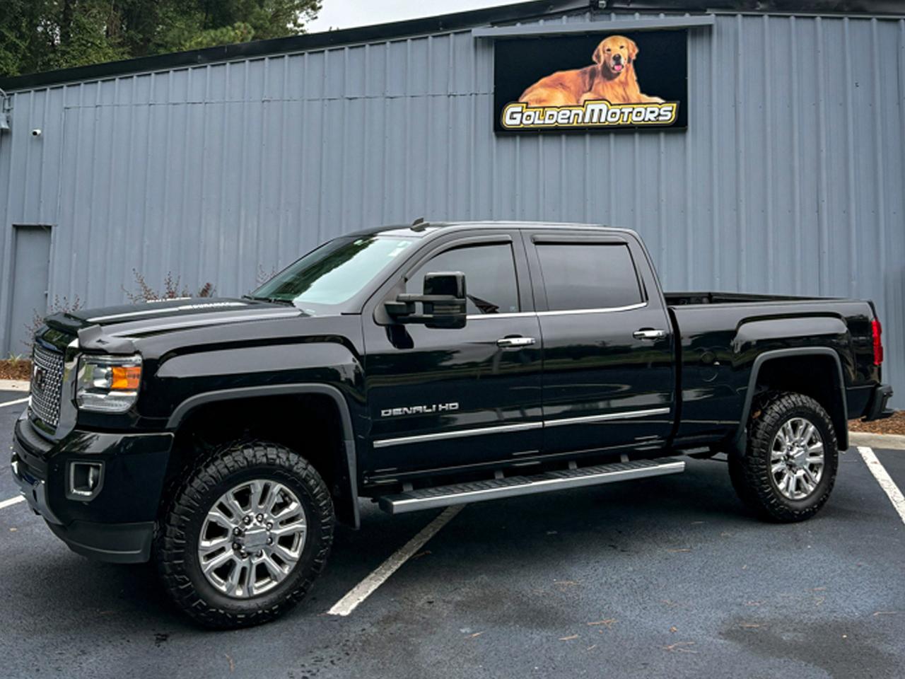 GMC Sierra 2500HD 4WD Crew Cab 153.7" Denali 2015