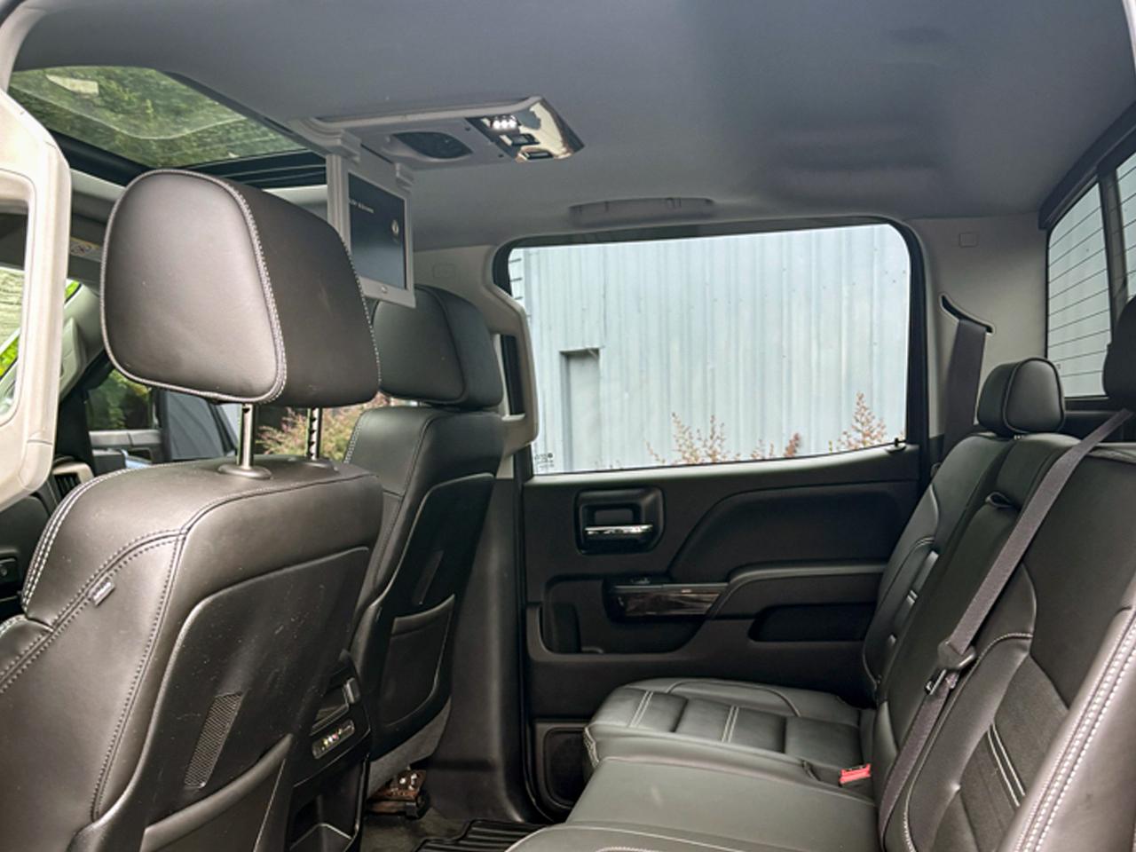 GMC Sierra 2500HD 4WD Crew Cab 153.7" Denali 2015