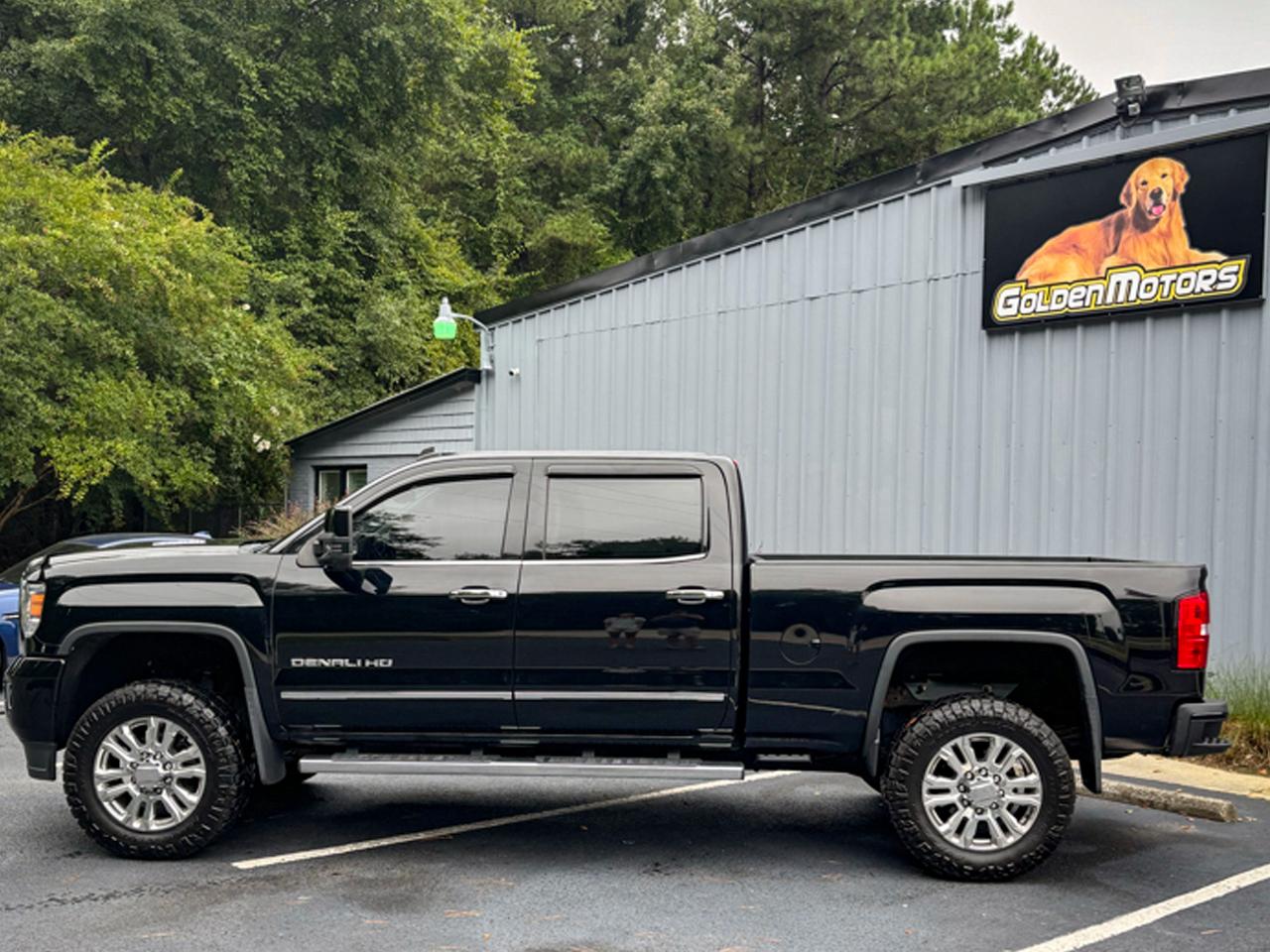 GMC Sierra 2500HD 4WD Crew Cab 153.7" Denali 2015