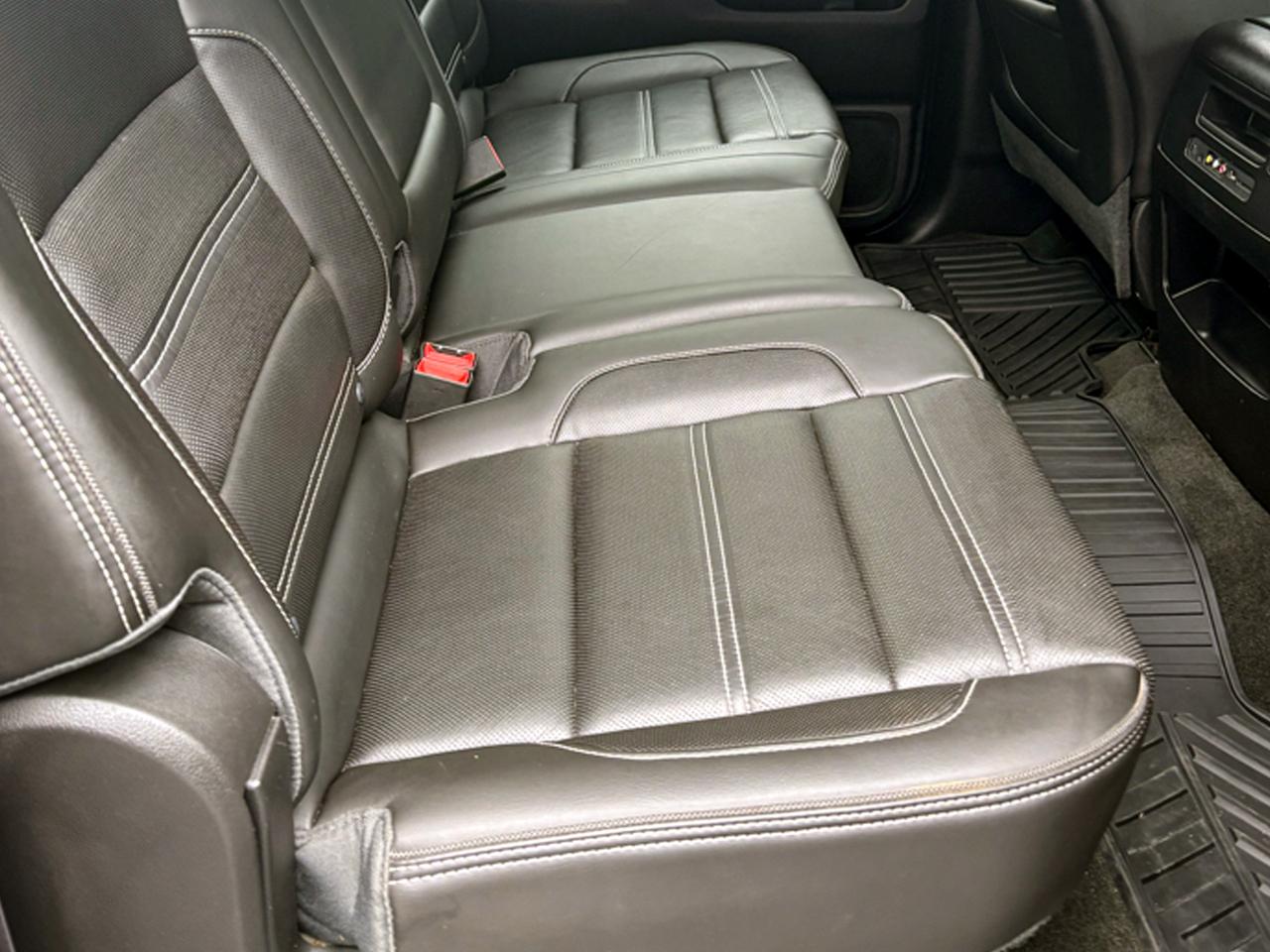 GMC Sierra 2500HD 4WD Crew Cab 153.7" Denali 2015