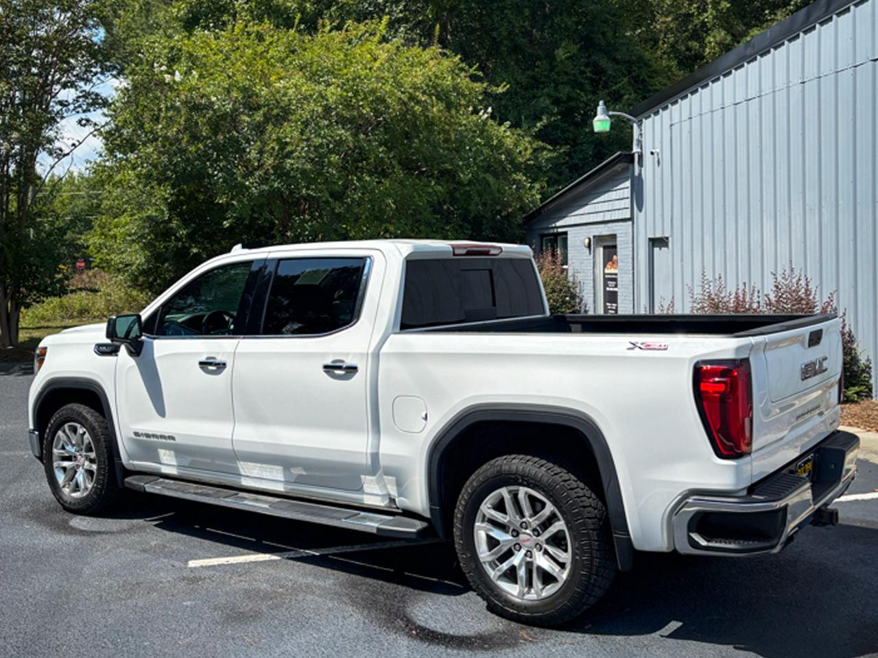 GMC Sierra 1500 4WD Crew Cab 147" SLT 2019