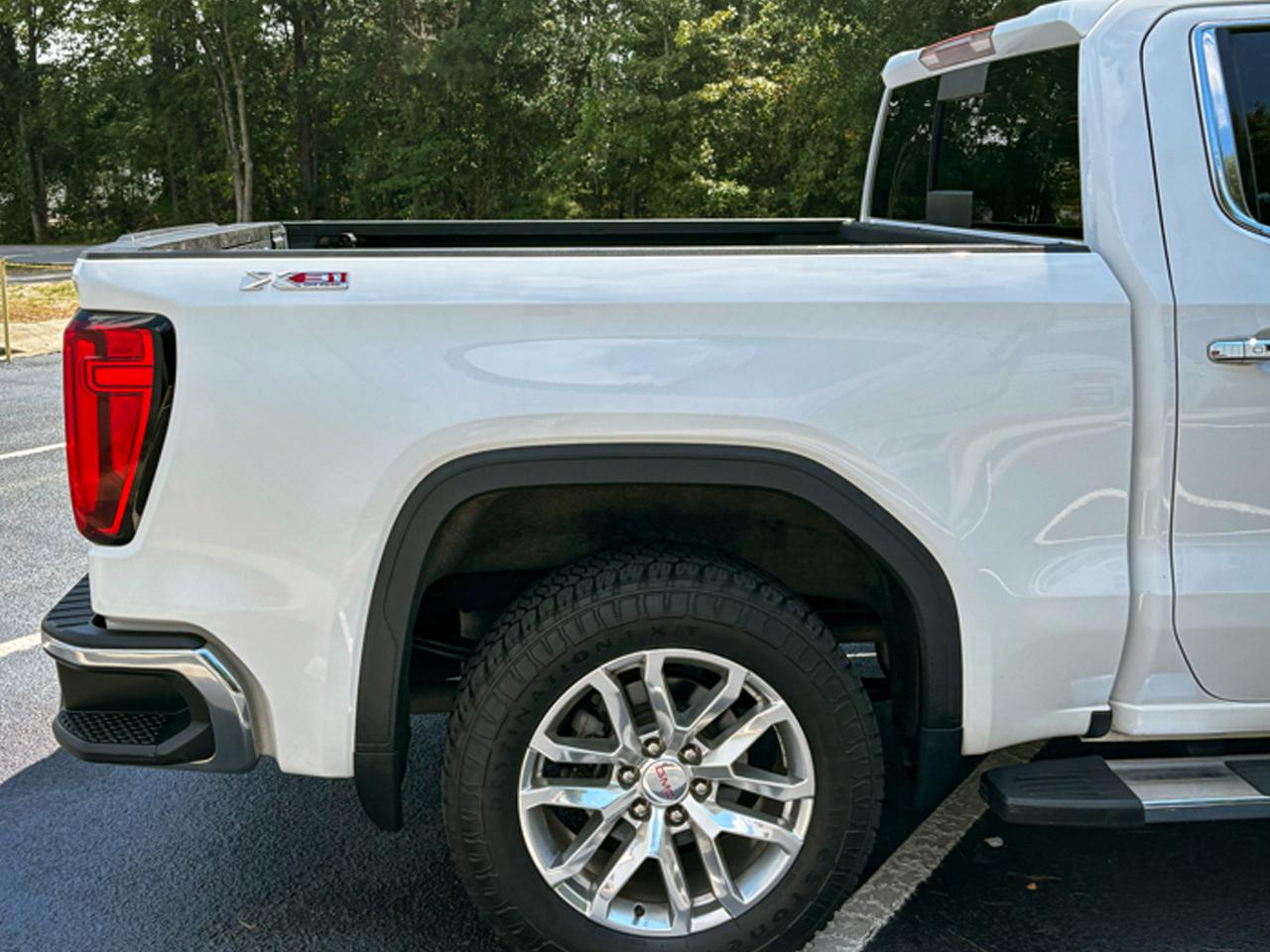 GMC Sierra 1500 4WD Crew Cab 147" SLT 2019