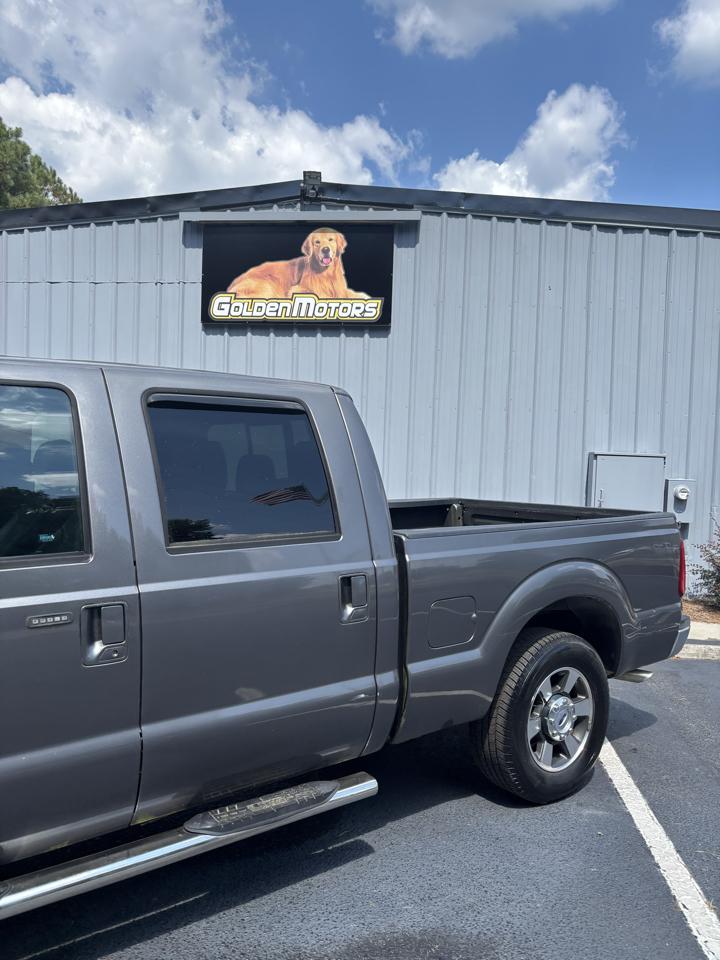 Ford Super Duty F-250 SRW 2WD Crew Cab 156" Lariat 2012