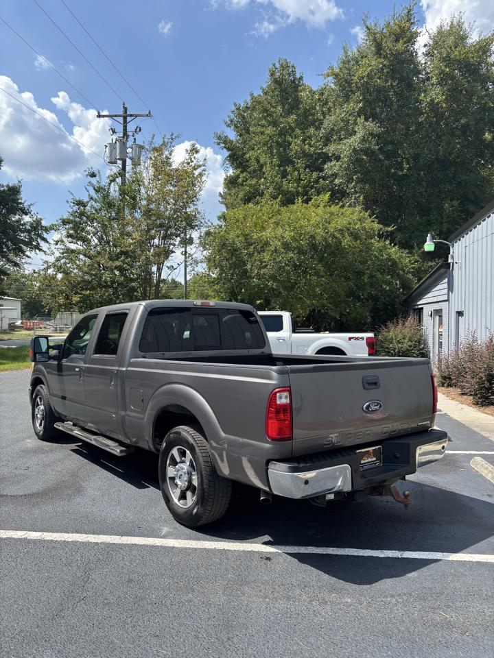 Ford Super Duty F-250 SRW 2WD Crew Cab 156" Lariat 2012