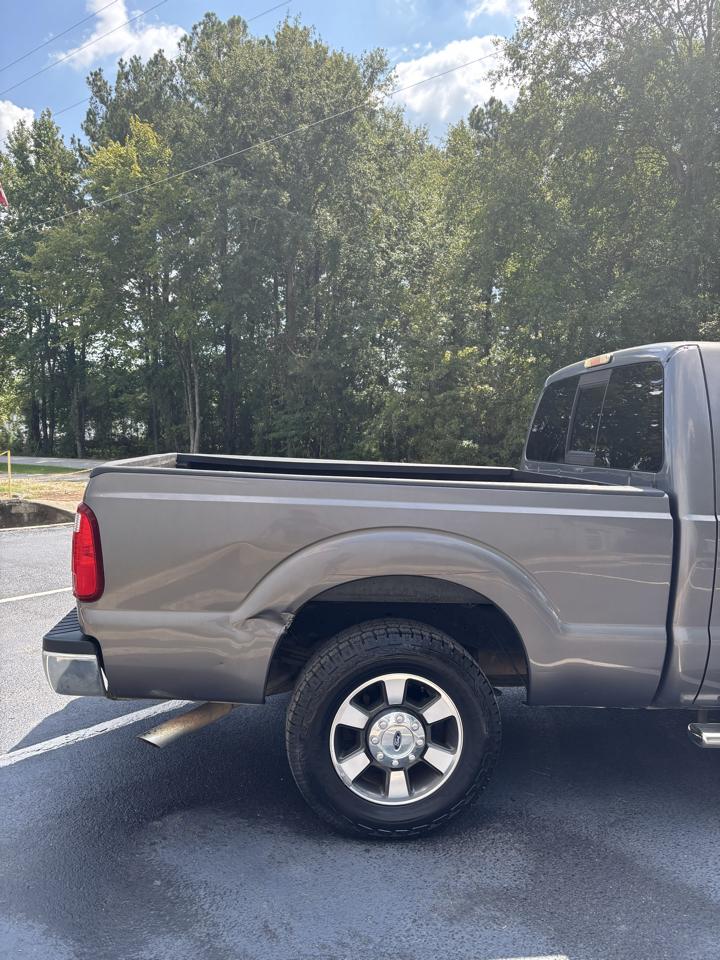 Ford Super Duty F-250 SRW 2WD Crew Cab 156" Lariat 2012