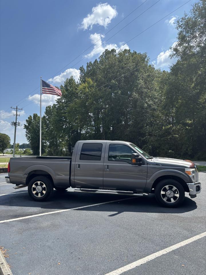 Ford Super Duty F-250 SRW 2WD Crew Cab 156" Lariat 2012