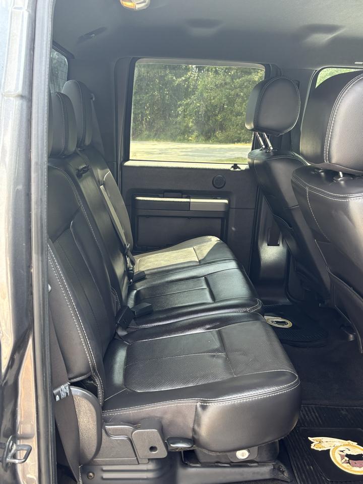 Ford Super Duty F-250 SRW 2WD Crew Cab 156" Lariat 2012