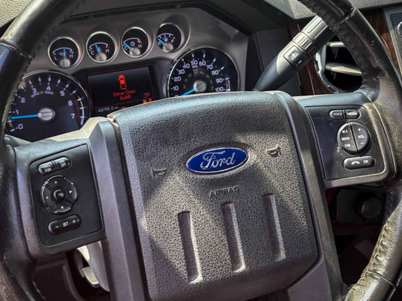 Ford Super Duty F-250 SRW 2WD Crew Cab 156" Lariat 2012