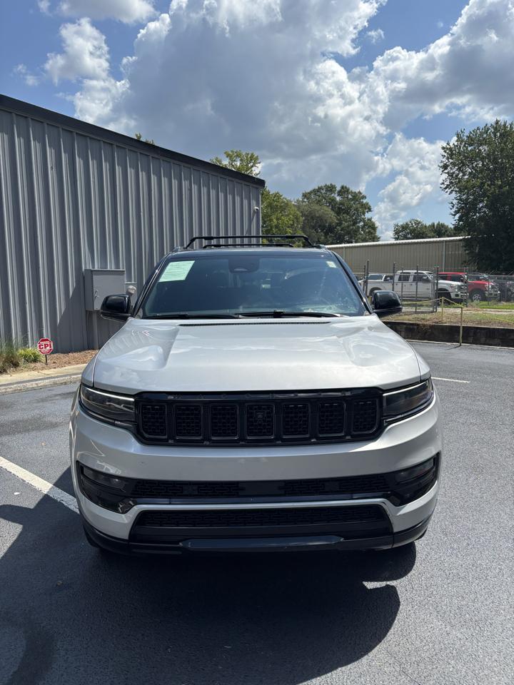 Jeep Grand Wagoneer L  2024