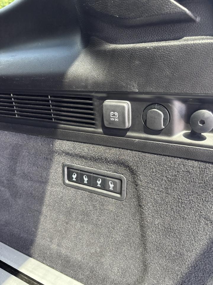 Jeep Grand Wagoneer L  2024