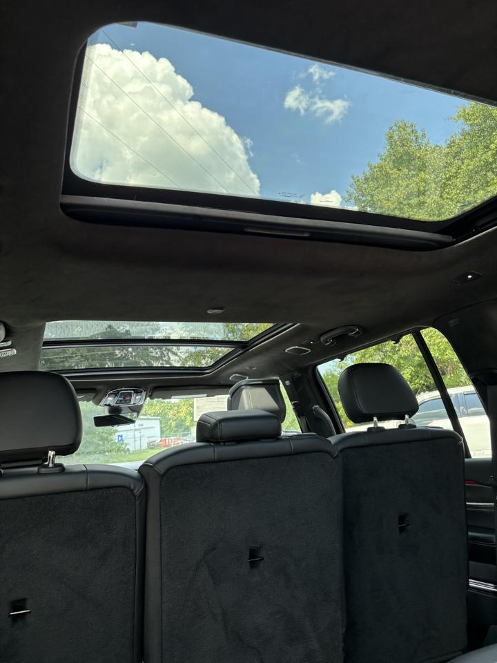 Jeep Grand Wagoneer L  2024