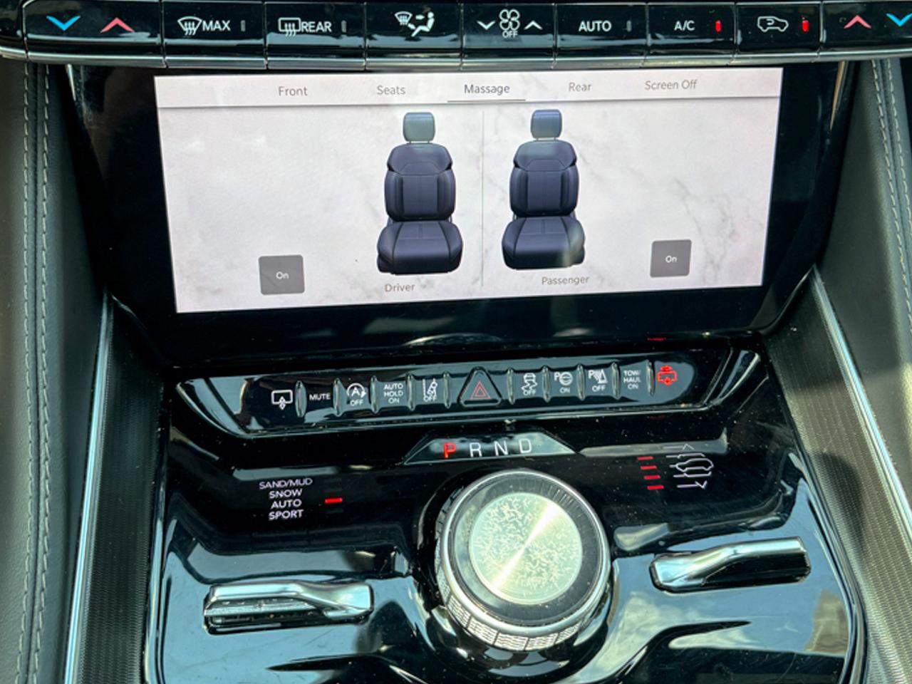 Jeep Grand Wagoneer L  2024