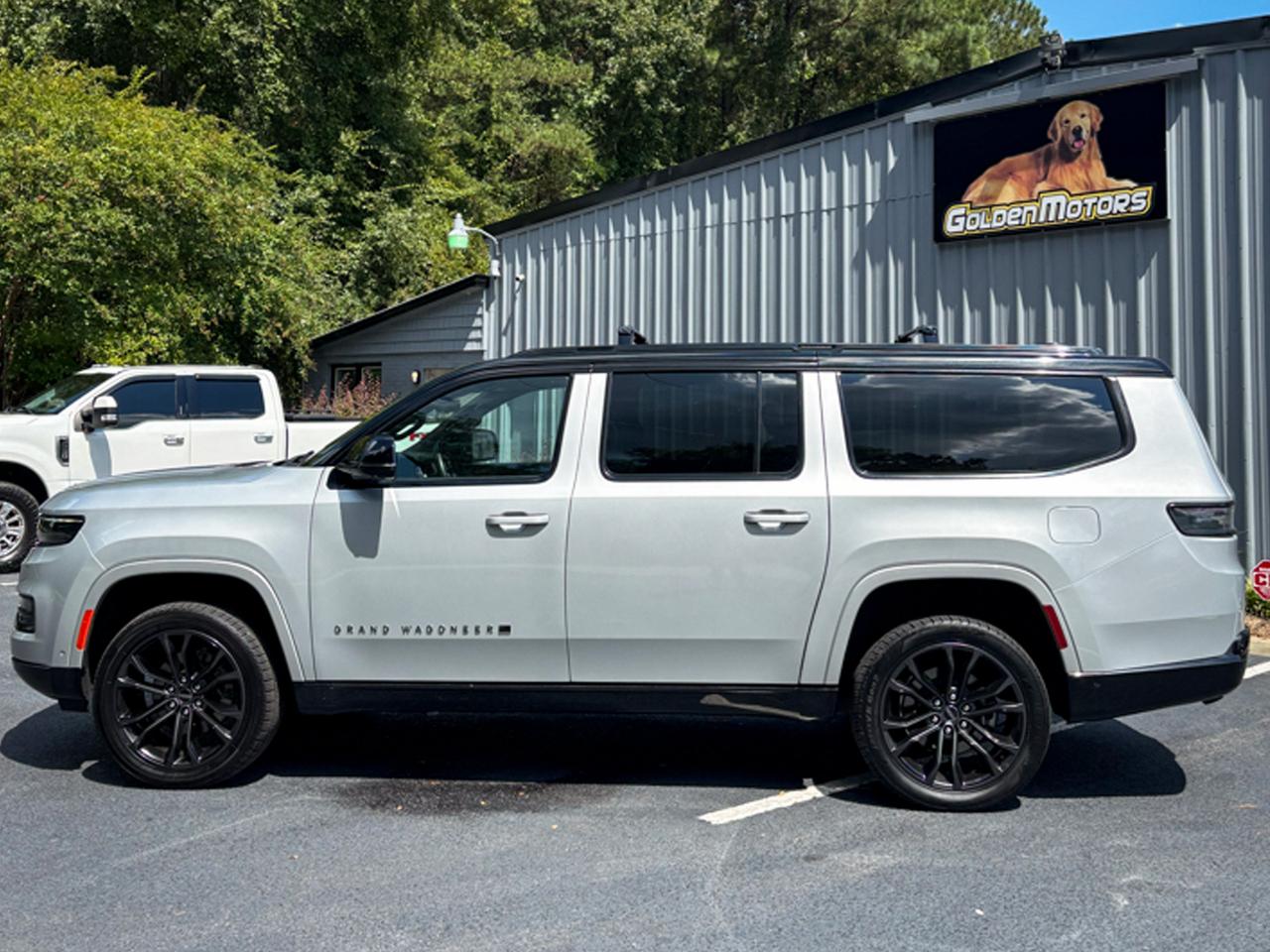 Jeep Grand Wagoneer L  2024
