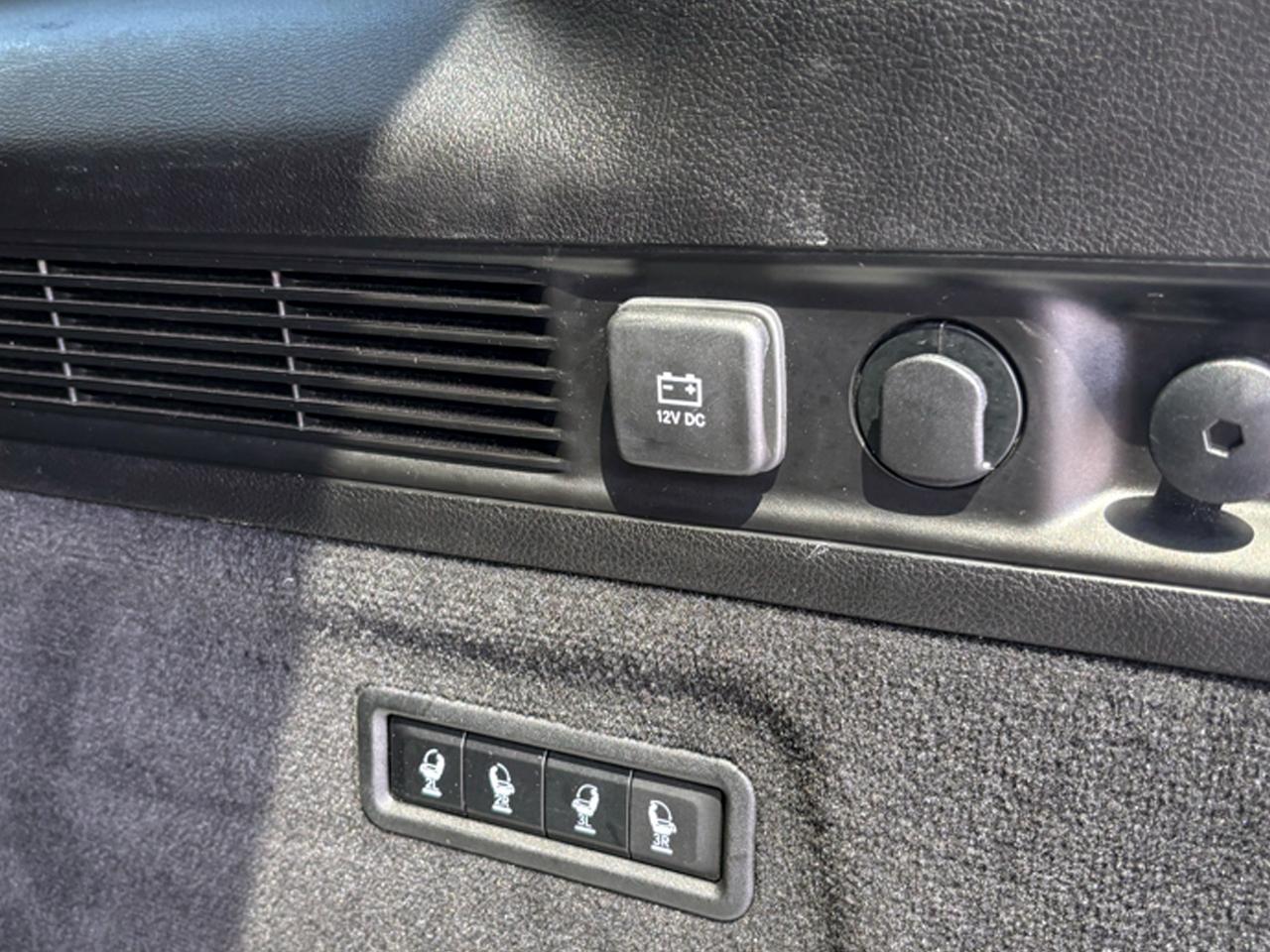 Jeep Grand Wagoneer L  2024