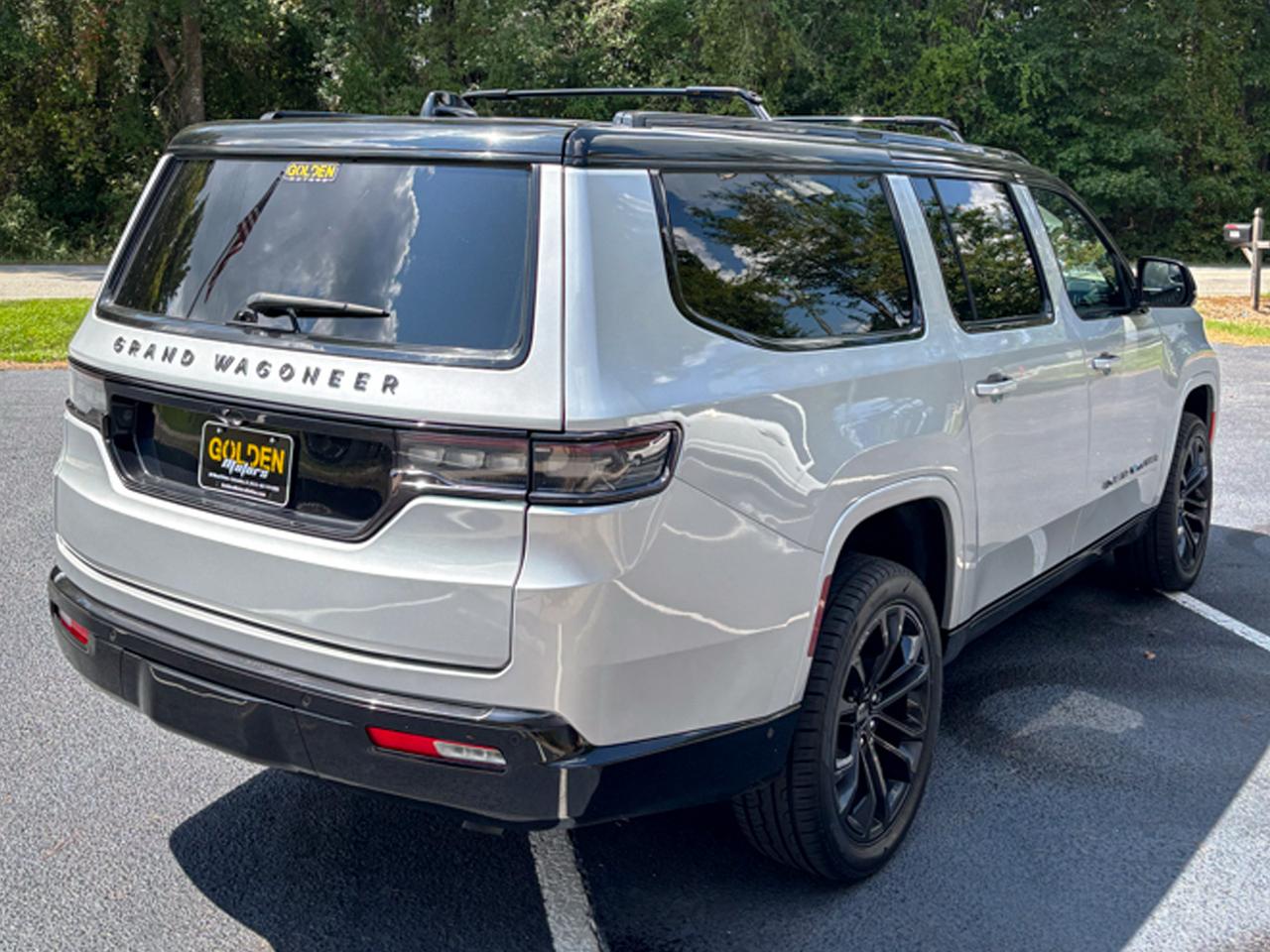 Jeep Grand Wagoneer L  2024