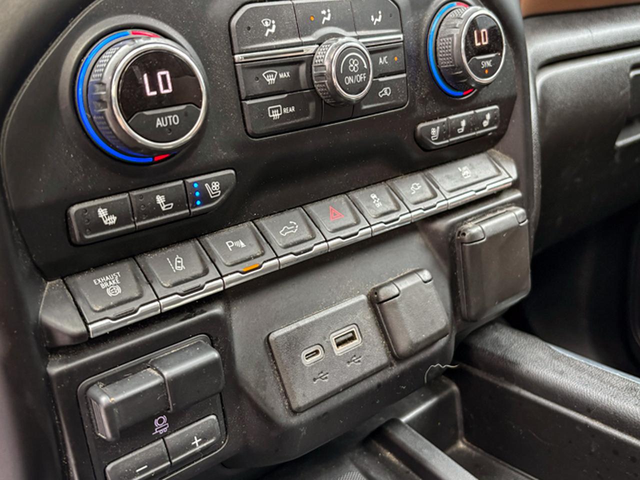 Chevrolet Silverado 2500HD 4WD Crew Cab 159" High Country 2020