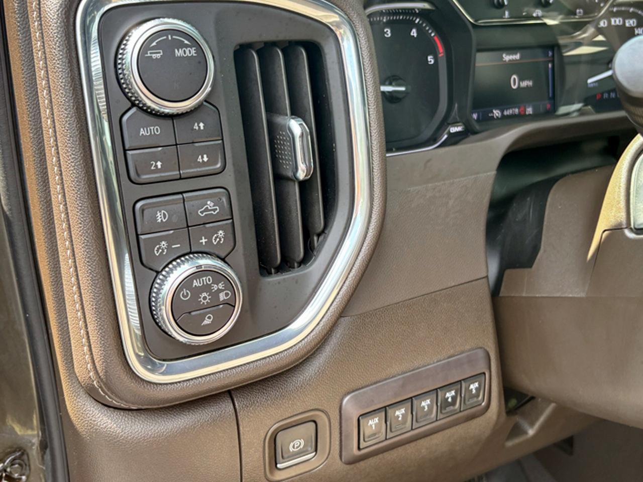 GMC Sierra 3500HD  2023