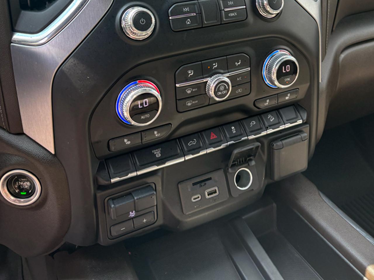 GMC Sierra 3500HD  2023