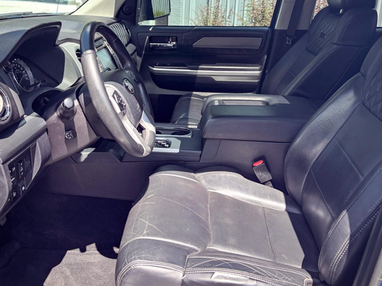 Toyota Tundra 4WD Platinum CrewMax 5.5' Bed 5.7L FFV (Natl) 2017
