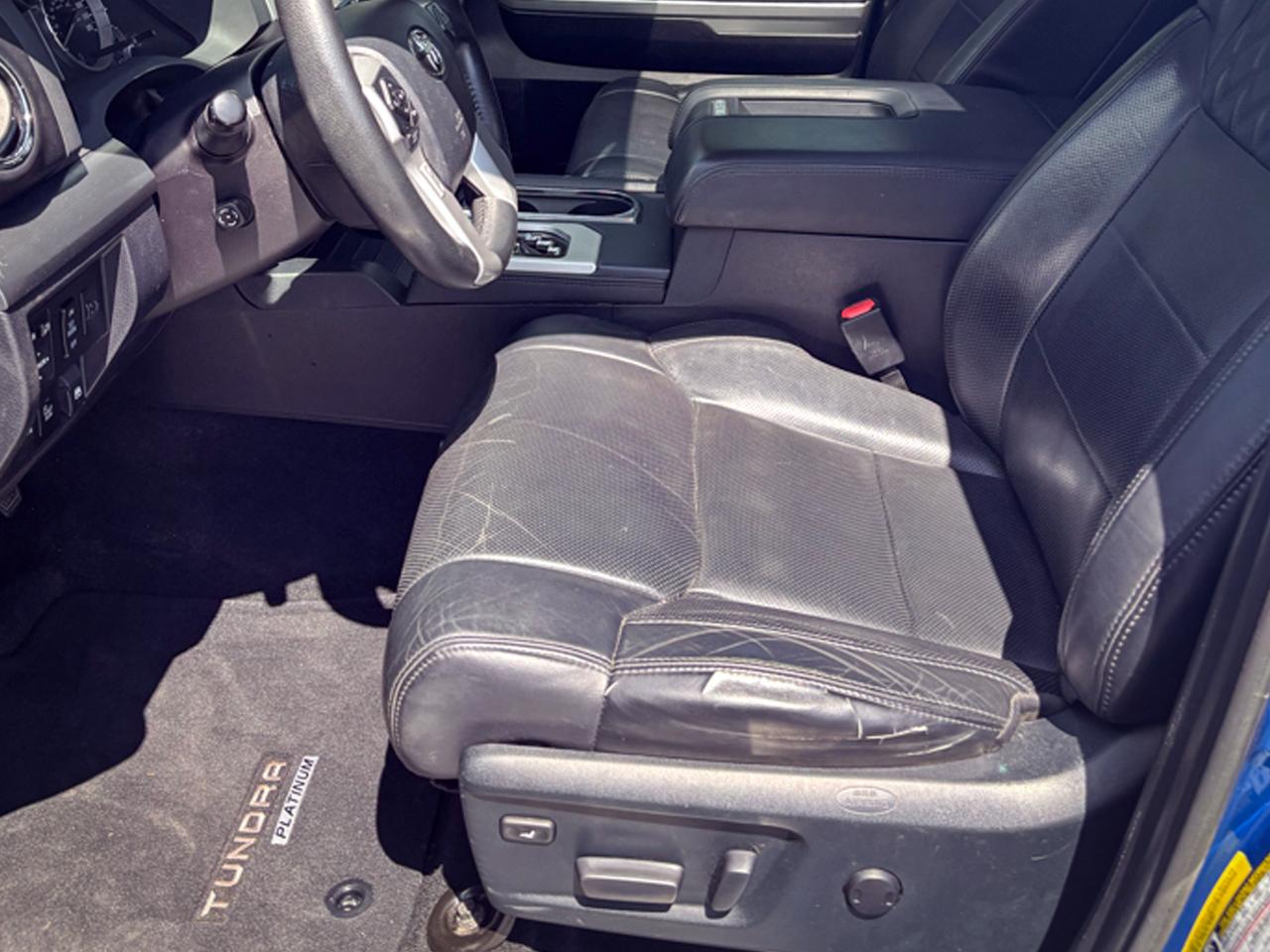 Toyota Tundra 4WD Platinum CrewMax 5.5' Bed 5.7L FFV (Natl) 2017