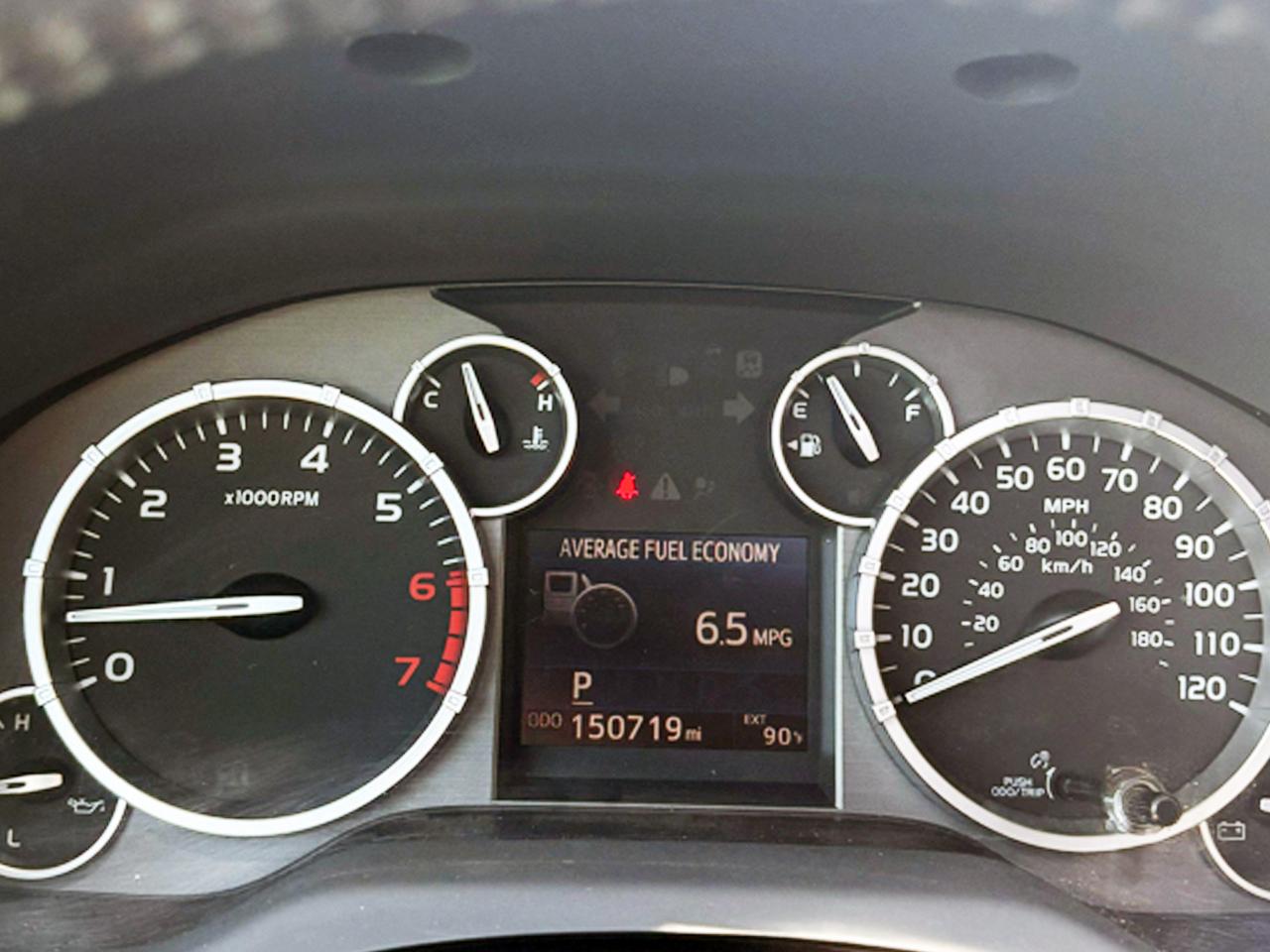 Toyota Tundra 4WD Platinum CrewMax 5.5' Bed 5.7L FFV (Natl) 2017