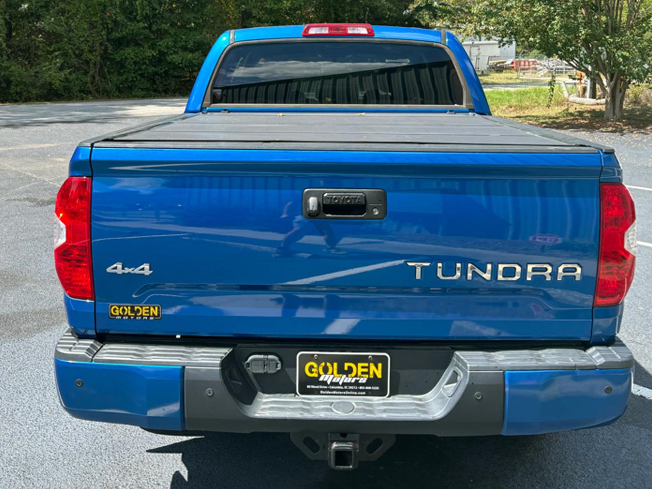 Toyota Tundra 4WD Platinum CrewMax 5.5' Bed 5.7L FFV (Natl) 2017