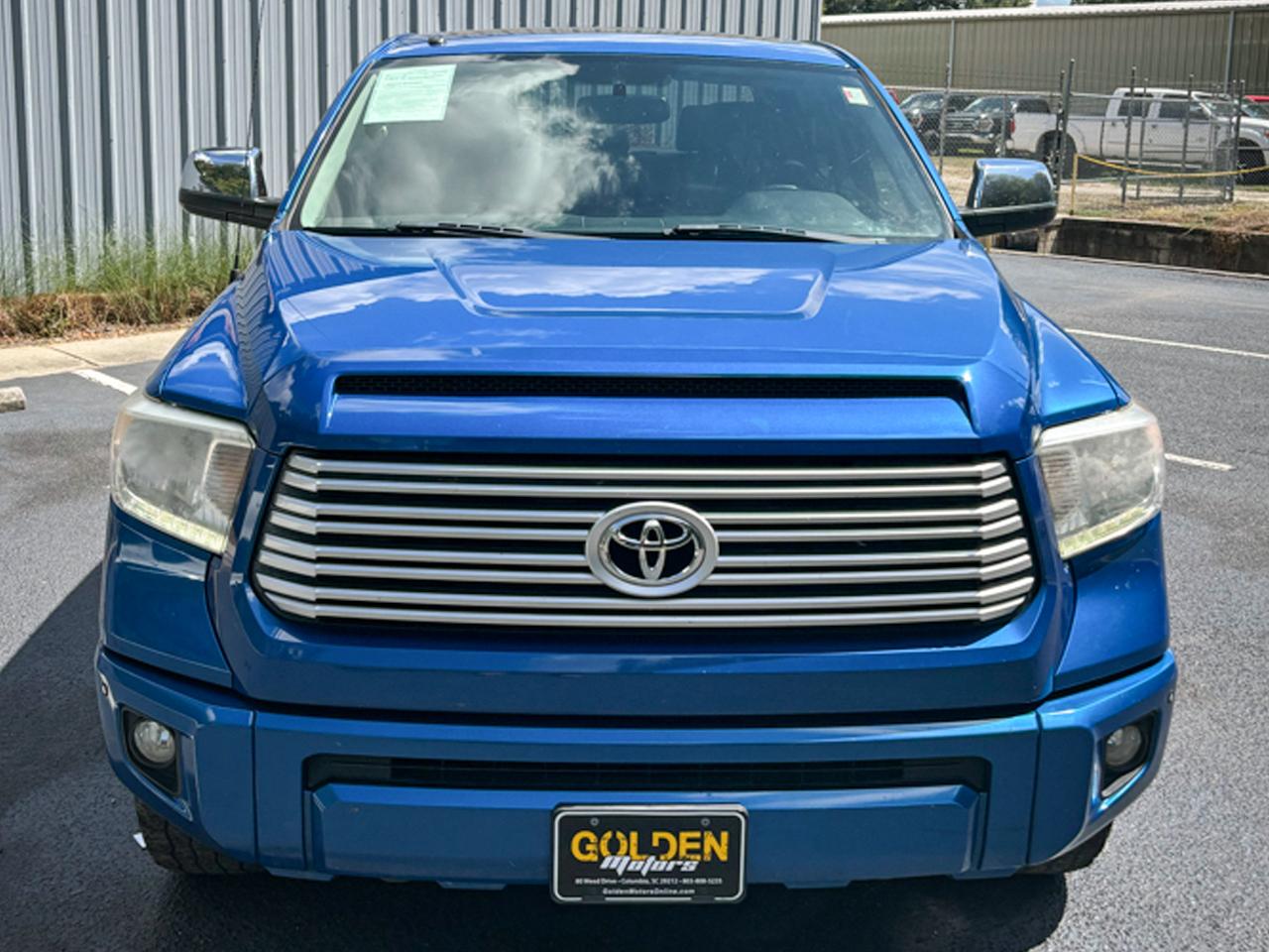 Toyota Tundra 4WD Platinum CrewMax 5.5' Bed 5.7L FFV (Natl) 2017
